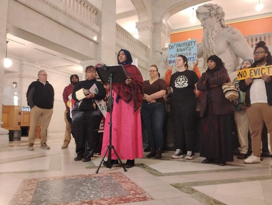 Minneapolis renters seek more time to pay rent after immigration crackdown